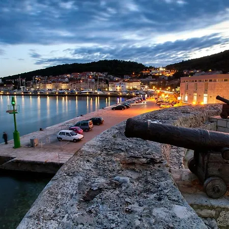 Wish Апартаменты Zrnovo